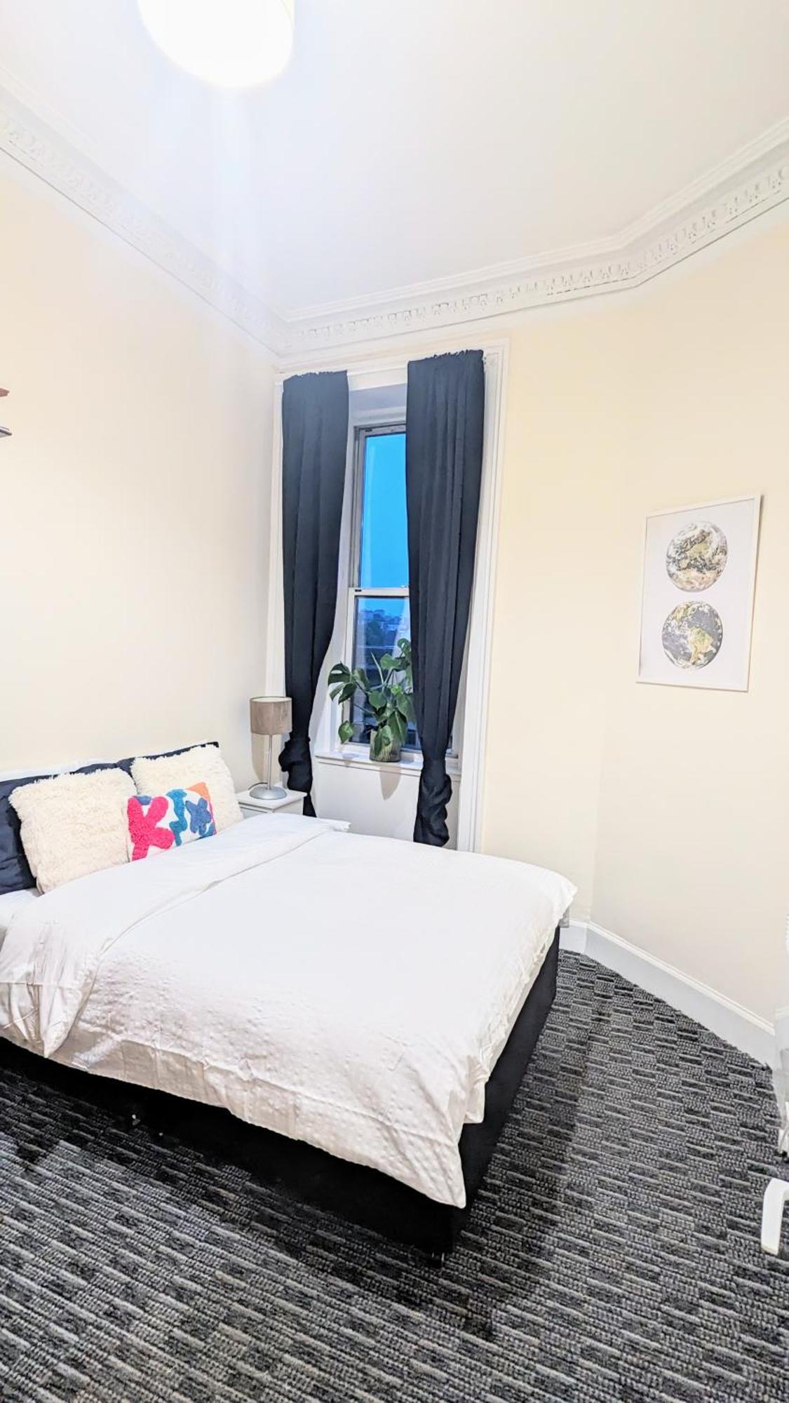 Sunny Haymarket Room Edinburgh Exterior photo