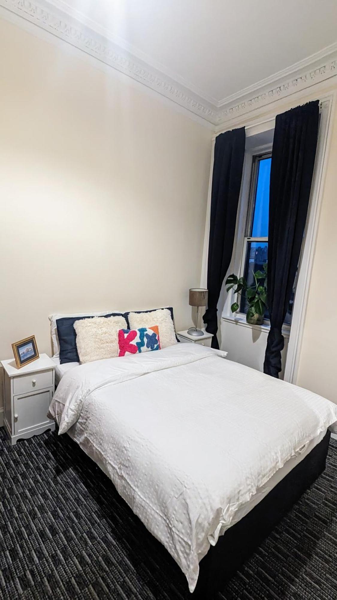 Sunny Haymarket Room Edinburgh Exterior photo